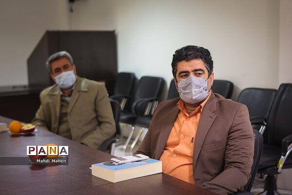 نشست فصلی پایگاه بسیج شهید کاظمی به مناسبت دهه فجر و روز میلاد با سعادت حضرت فاطمه(س)