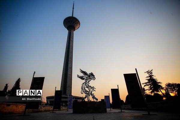 در حاشیه سی و نهمین جشنواره بین المللی فیلم فجر