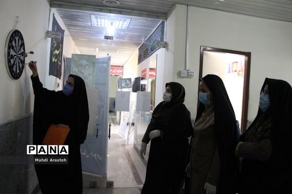 برگزاری مسابقه دارت به مناسبت میلاد باسعادت حضرت فاطمه زهرا(س)