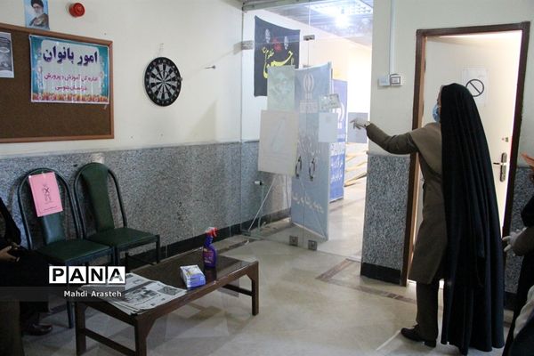 برگزاری مسابقه دارت به مناسبت میلاد باسعادت حضرت فاطمه زهرا(س)