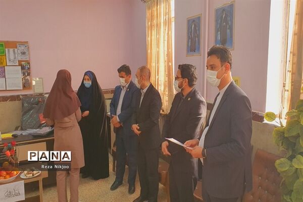 تقدیر از بانوان فرهیخته مدارس بهارستان یک به مناسبت روز زن