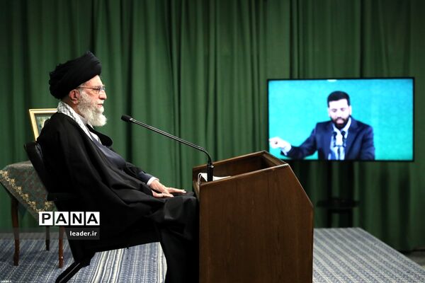نشست تصویری رهبر انقلاب اسلامی با جمعی از مداحان به‌مناسبت سالروز ولادت حضرت زهرا(س)