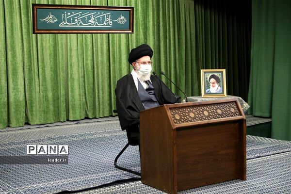 نشست تصویری رهبر انقلاب اسلامی با جمعی از مداحان به‌مناسبت سالروز ولادت حضرت زهرا(س)