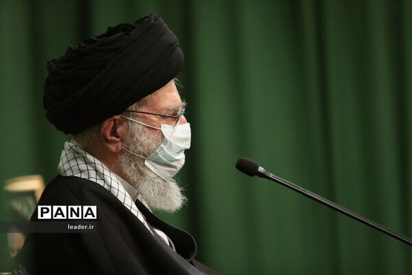 نشست تصویری رهبر انقلاب اسلامی با جمعی از مداحان به‌مناسبت سالروز ولادت حضرت زهرا(س)