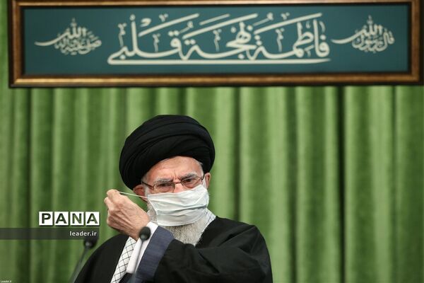 نشست تصویری رهبر انقلاب اسلامی با جمعی از مداحان به‌مناسبت سالروز ولادت حضرت زهرا(س)