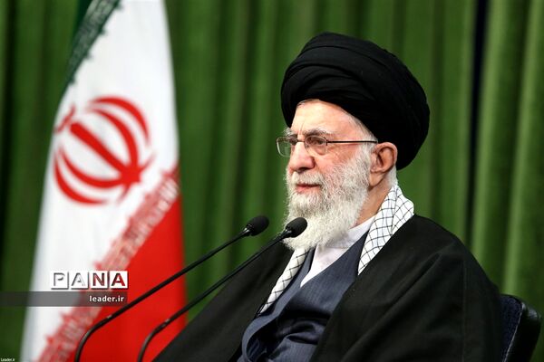 نشست تصویری رهبر انقلاب اسلامی با جمعی از مداحان به‌مناسبت سالروز ولادت حضرت زهرا(س)