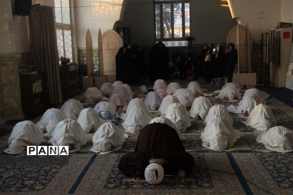 جشن بزرگ عبادت با عنوان رزمایش معنوی، عطر‌عاشق در ناحیه یک ری