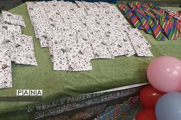 جشن‌تولد ۴۰ کودک‌نیازمند مصادف با میلاد حضرت‌زهرا(س) در پردیس