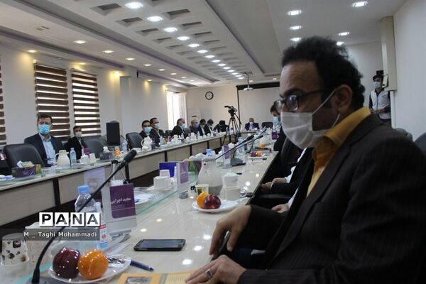 نشست مدیران و روسای آموزش و پرورش  شهرستان‌ها و مناطق استان بوشهر با معاون وزیر