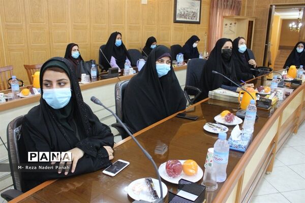 نشست تخصصی زنان، توسعه و مشارکت اجتماعی بانوان آموزش و پرورش استان بوشهر