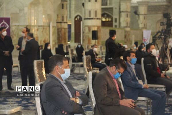 اختتامیه اولین جشنواره فرهنگی هنری دختران امروز در حرم امام خمینی(ره)