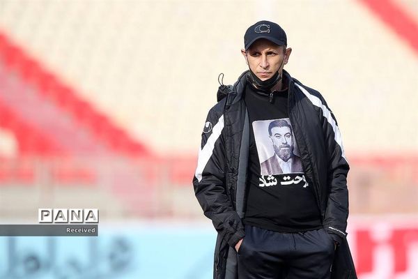 دیدار تیم های تراکتور سازی تبریز و پرسپولیس تهران