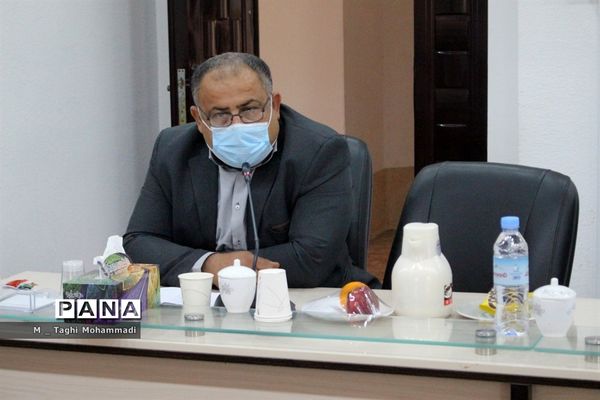 نشست مدیران و کارکنان مدارس و مراکز آموزش و پرورش استثنایی استان بوشهر با معاون وزیر