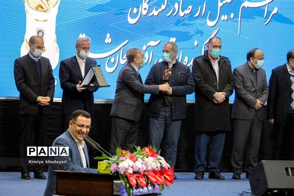 مراسم تجلیل از صادرکنندگان برگزیده آذربایجان شرقی
