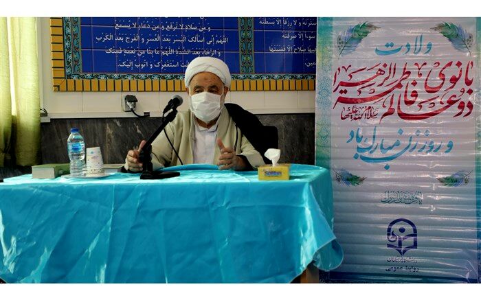کسی که محتوای علمی را بدون انحصار در اختیار مشتاقان قرار دهد در مسیر کوثر حرکت کرده است