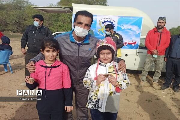 برگزاری همایش مردمی به مناسبت دهه فجر شهرستان امیدیه