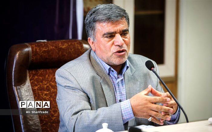 شناسنامه مدارس شاهد جنبه کلی و قابلیت بومی سازی دارد