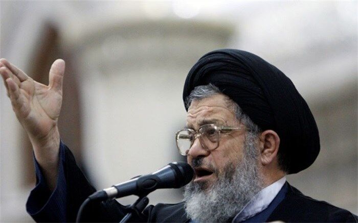اکرمی: مجلس و دولت همدلی کنند، همه در یک کشتی نشسته‌ایم