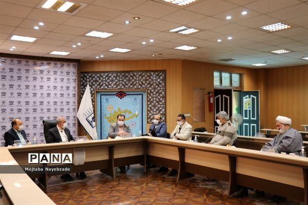 حضور معاون پرورشی و فرهنگی خراسان رضوی  و روسای ادارات داخلی  این حوزه در ناحیه دو مشهد