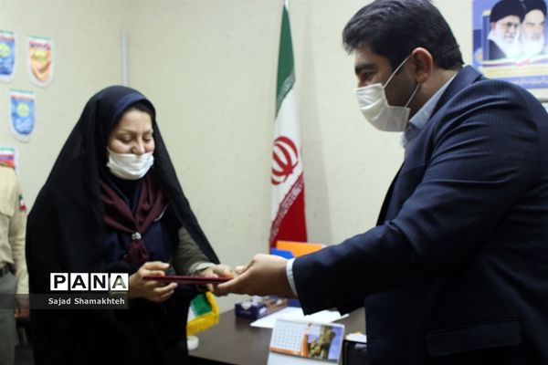 دیدار مسئول و تعدادی از مربیان  سازمان دانش آموزی شاوور با مدیر سازمان دانش آموزی خوزستان