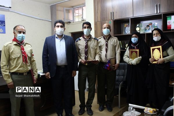 دیدار مسئول و تعدادی از مربیان  سازمان دانش آموزی شاوور با مدیر سازمان دانش آموزی خوزستان