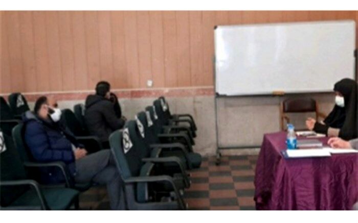 برگزاری جلسه  آموزشی مهارت‌های پیشگیری از آسیب‌های اجتماعی در جوادآباد