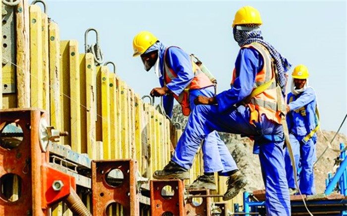 مزد کارگران پس از اخراج یا توقیف چگونه پرداخت می‌شود؟