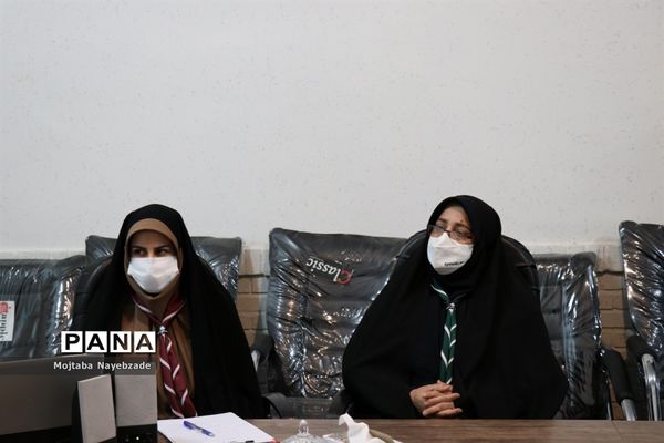 مراسم تجلیل از مربیان پیشتاز سازمان دانش‌آموزی ناحیه 5 مشهد