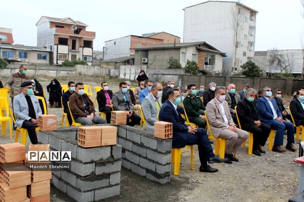 کلنگ‌زنی هنرستان دخترانه کاردانش در محمودآباد