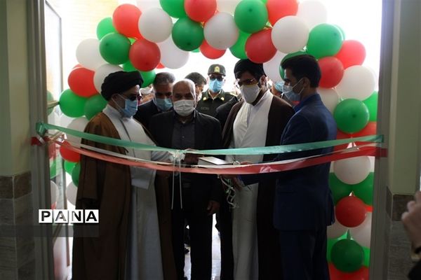 افتتاح مدرسه اسفندآباد ابرکوه به مناسبت دهه فجر