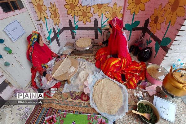 برگزاری نمایشگاه حجاب وعفاف  وهنرهای دستی درهنرستان طوبی شهرستان حمیدیه