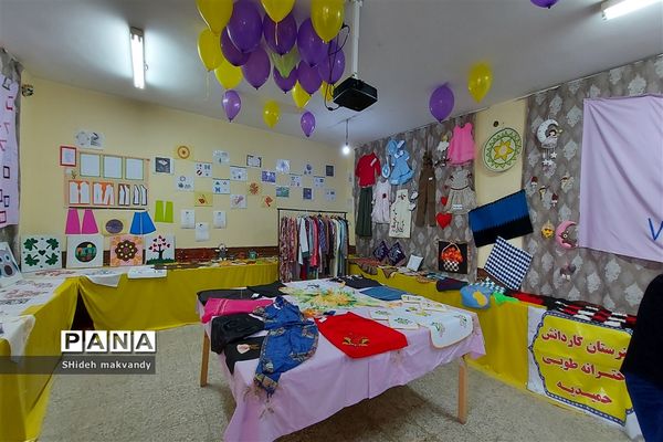 برگزاری نمایشگاه حجاب وعفاف  وهنرهای دستی درهنرستان طوبی شهرستان حمیدیه