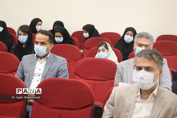 مراسم رونمایی از کتاب هزار نگار در بوشهر
