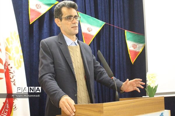 مراسم رونمایی از کتاب هزار نگار در بوشهر