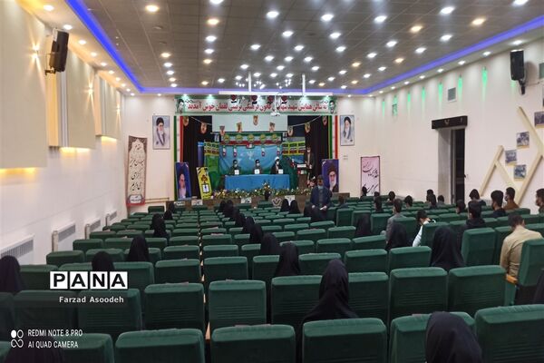 برگزاری همایش گفتمان انقلاب در کاشمر