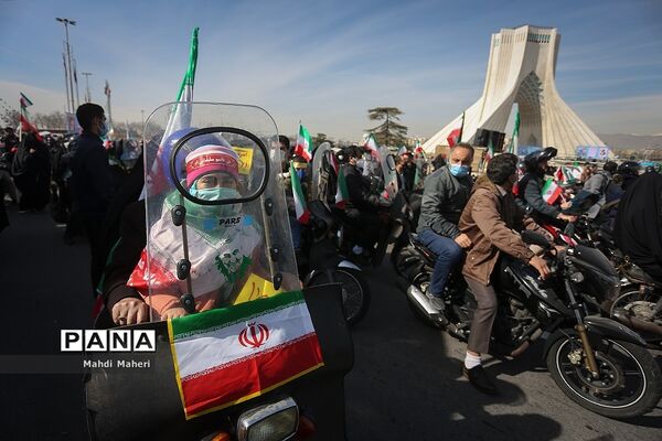 راهپیمایی یوم الله ۲۲ بهمن در تهران- ۲