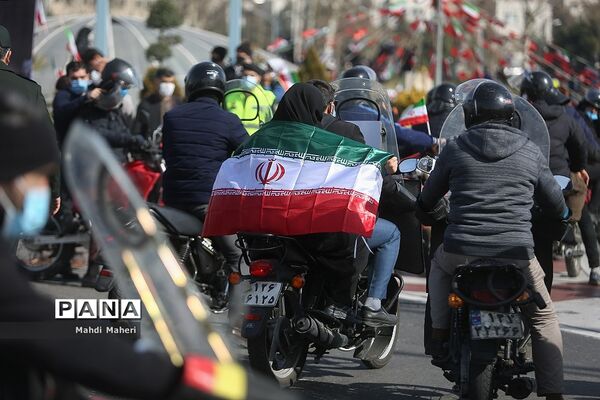 راهپیمایی یوم الله ۲۲ بهمن در تهران- ۲
