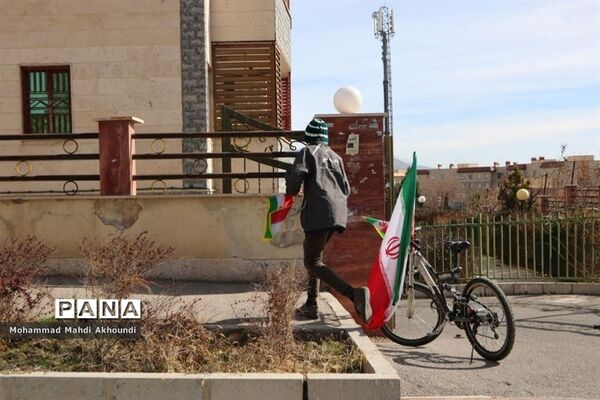 جلوه های باشکوه حضور مردم در راهپیمایی متفاوت پردیس‬
