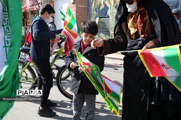 جلوه های باشکوه حضور مردم در راهپیمایی متفاوت پردیس‬