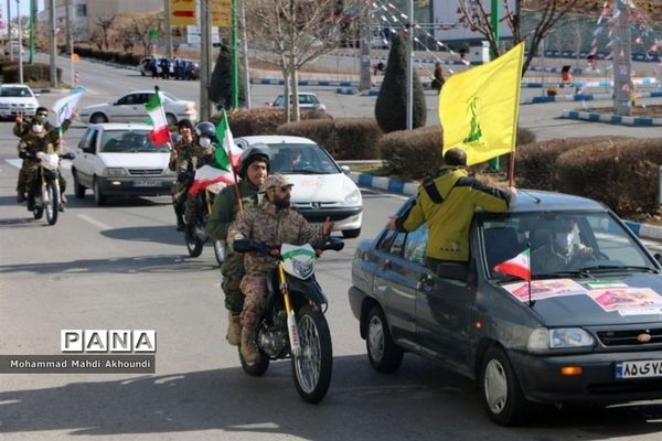 جلوه های باشکوه حضور مردم در راهپیمایی متفاوت پردیس‬