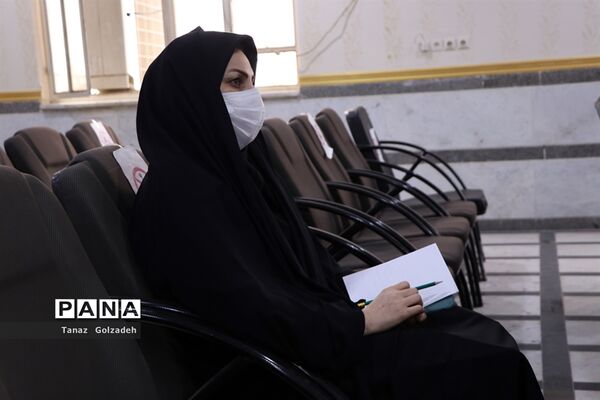 آیین گرامیداشت هفته زن و روز مادر در آموزش و پرورش ناحیه 2 اهواز