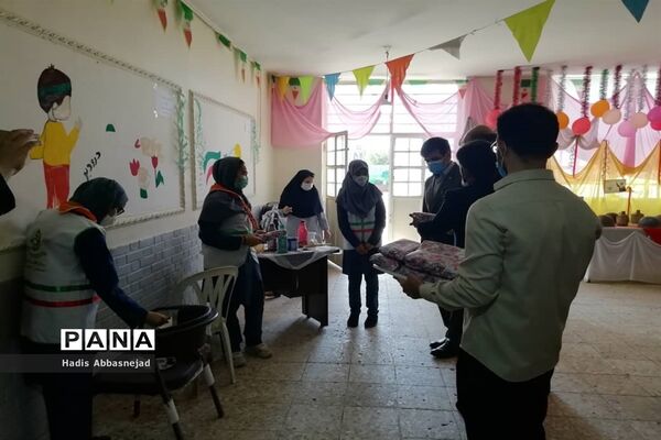 جشنواره نقاشی همگانی به‌مناسبت دهه فجر در ناحیه یک اهواز