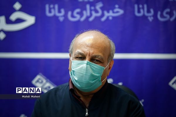 تقدیر از تاکسیران امانتدار در خبرگزاری پانا