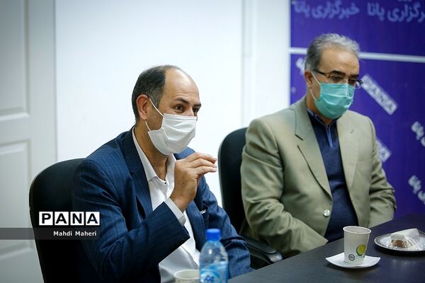 تقدیر از تاکسیران امانتدار در خبرگزاری پانا