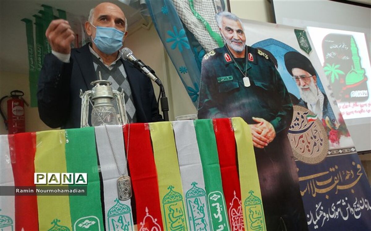 نقش شهدای فرهنگی و دانش آموزان در شکل گیری و پیروزی انقلاب اسلامی بی بدیل بود