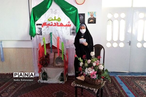 برگزاری مراسم گرامیداشت  دهه فجردر دبیرستان عبدالعلی بیرجندی