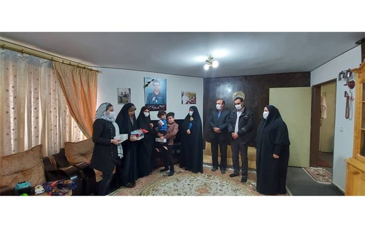توسعه و ترویج فرهنگ ایثار و شهادت از برنامه های راهبردی معاونت پرورشی و تربیت بدنی در آموزش و پرورش است