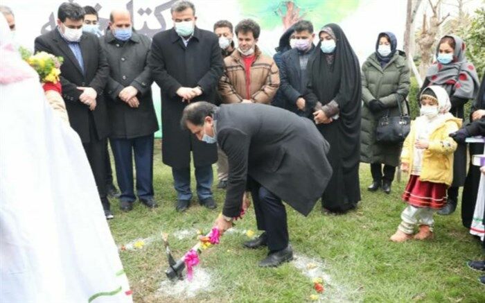 کلنگ‌ ساخت اولین کتابخانه سبز کشور در ساری زده شد
