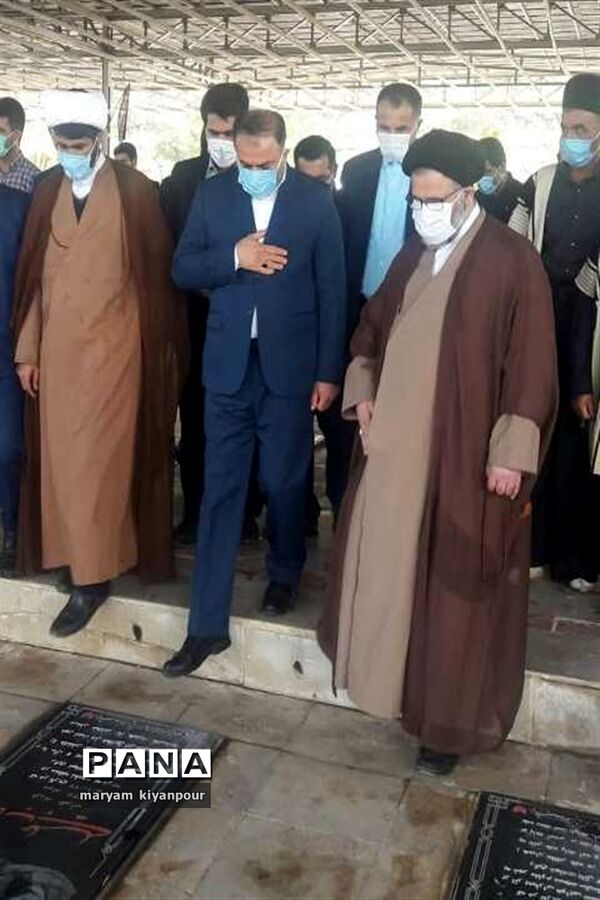 راهپیمایی خودرویی و موتوری ۲۲ بهمن و ادای احترام به شهدا در مسجدسلیمان