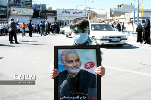 راهپیمایی خودرویی 22 بهمن درشهرستان نی ریز